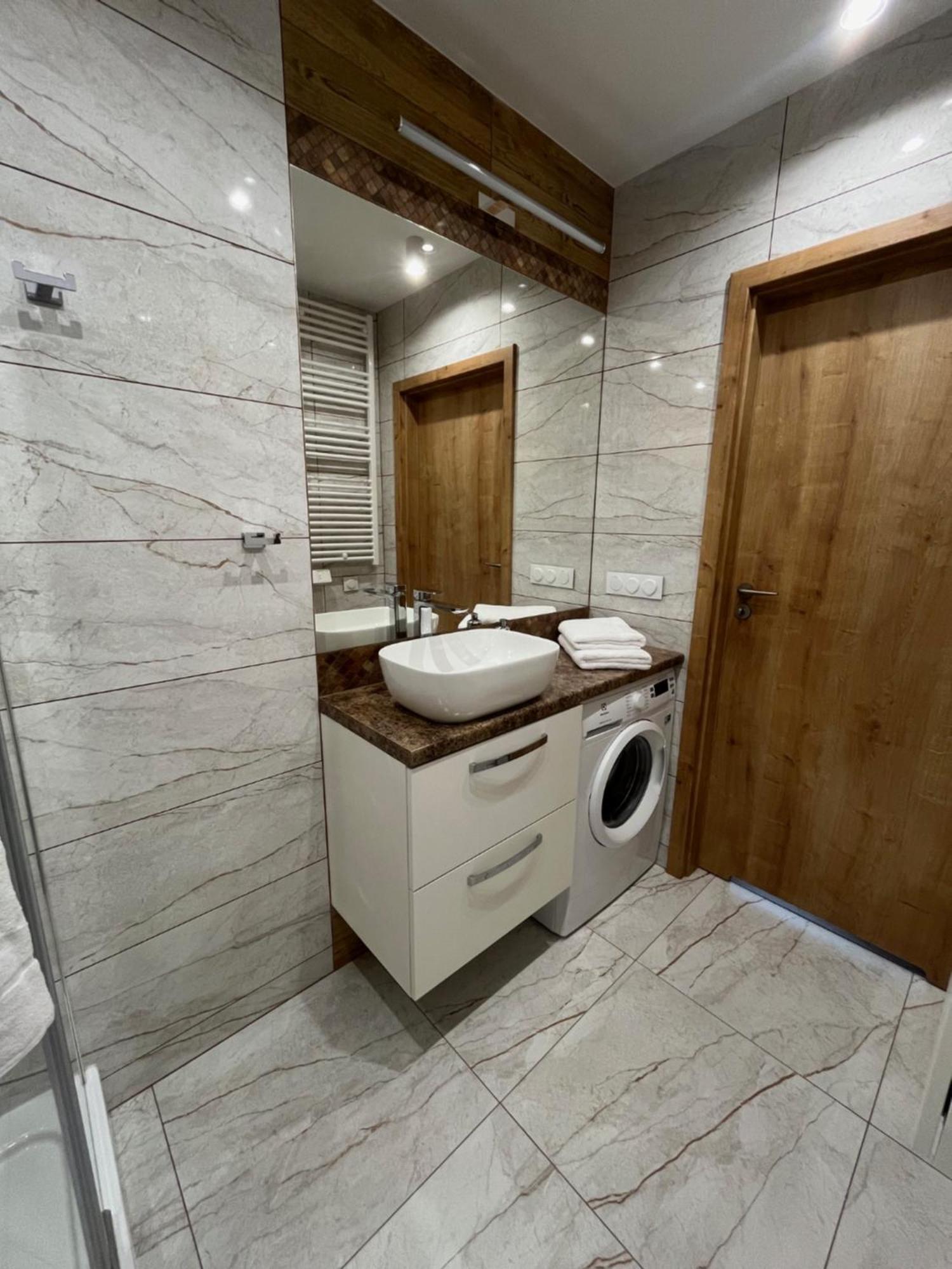 St. Cross Apartment 크라쿠프 외부 사진